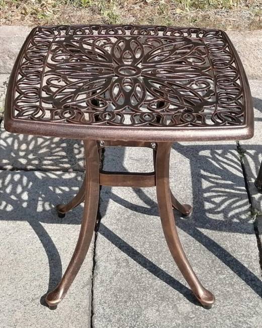 Столик кофейный Malta из литого алюминия