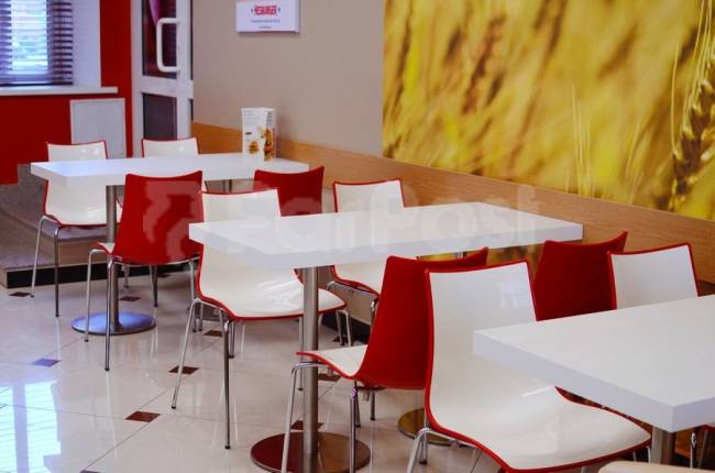 Стул пластиковый Zebra Bicolore 4 legs хром, белый, красный 550х520х830 мм Стул пластиковый Zebra Bicolore 4 legs хром, белый, красный 550х520х830 мм